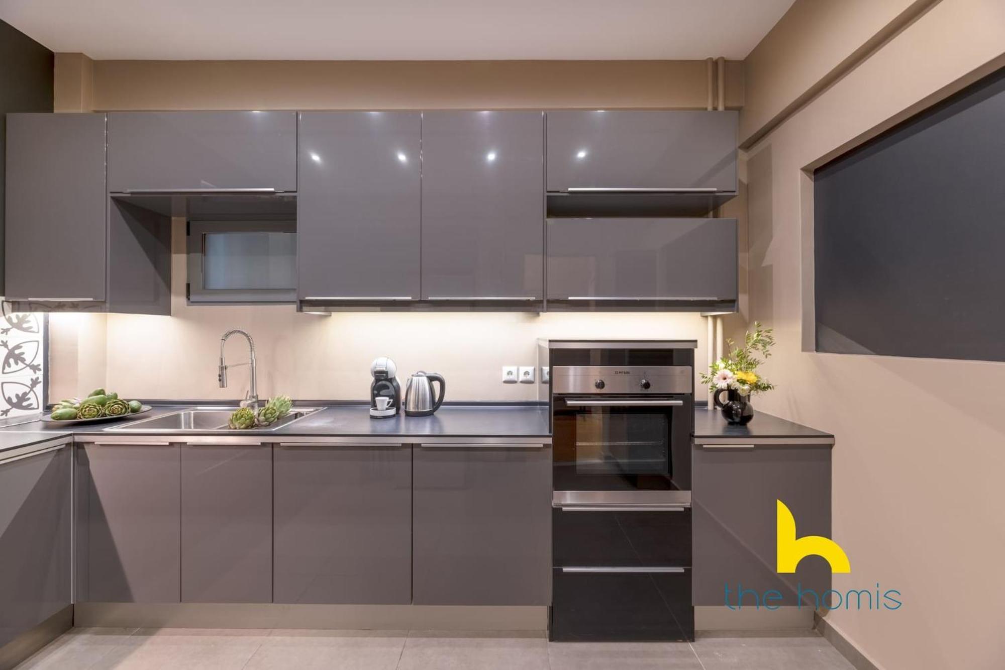 Exclusive Acropolis 4Bdr Large Residence Apartment *