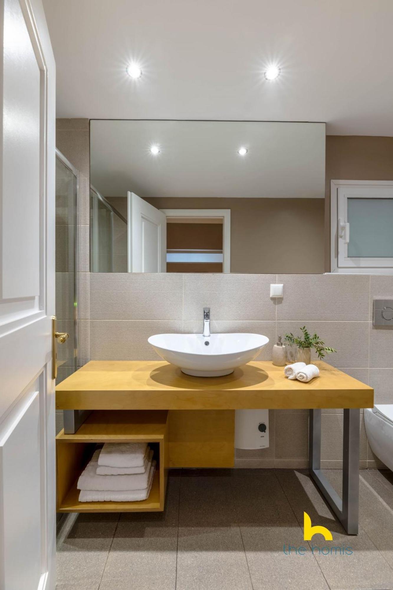 Exclusive Acropolis 4Bdr Large Residence Athens