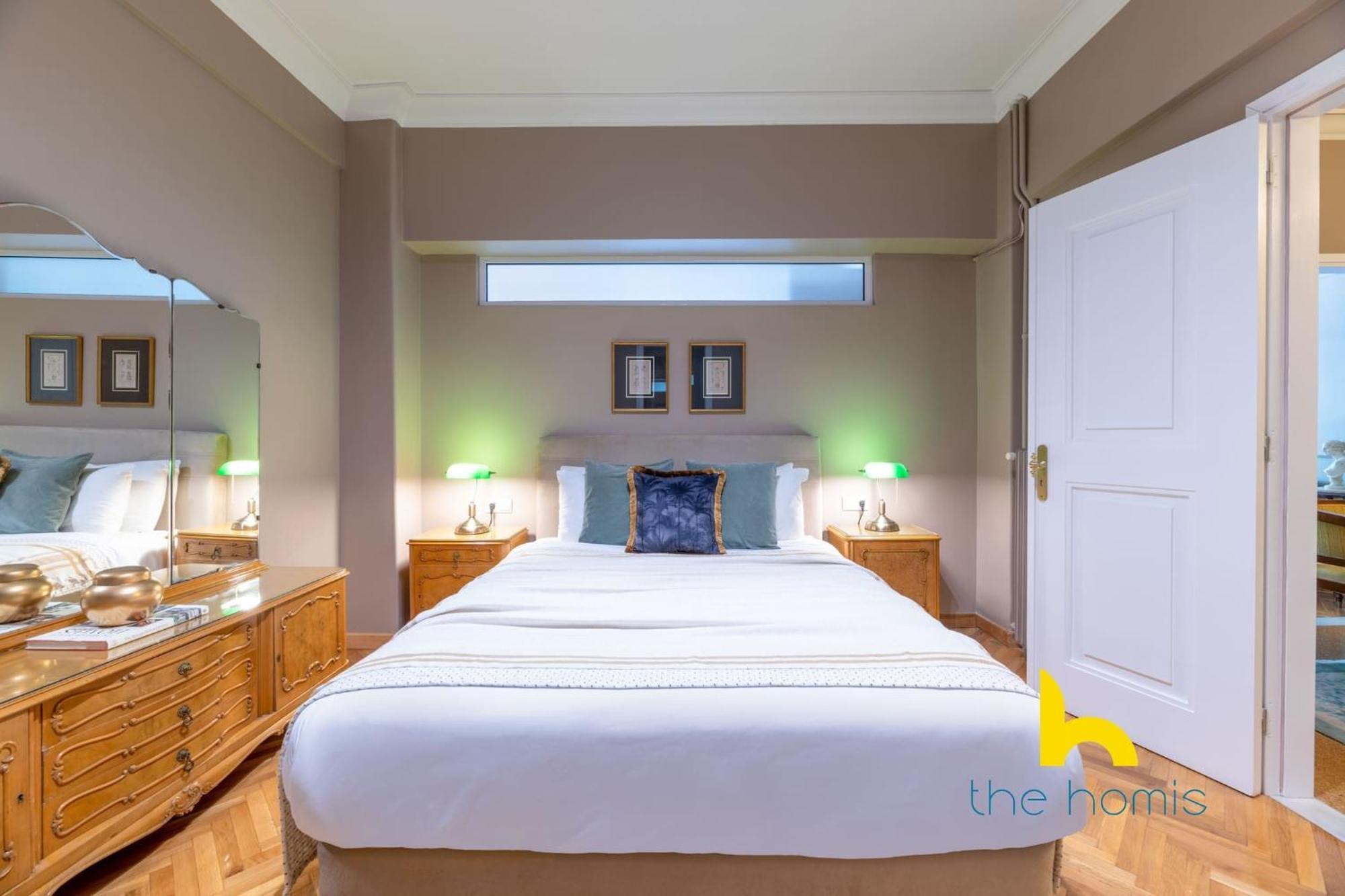 Exclusive Acropolis 4Bdr Large Residence * Athens